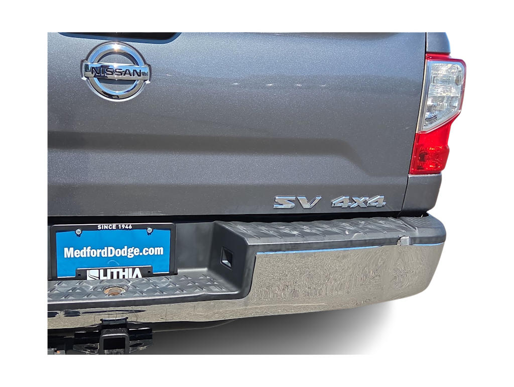 Thumbnail: 2018 Nissan Titan - 25