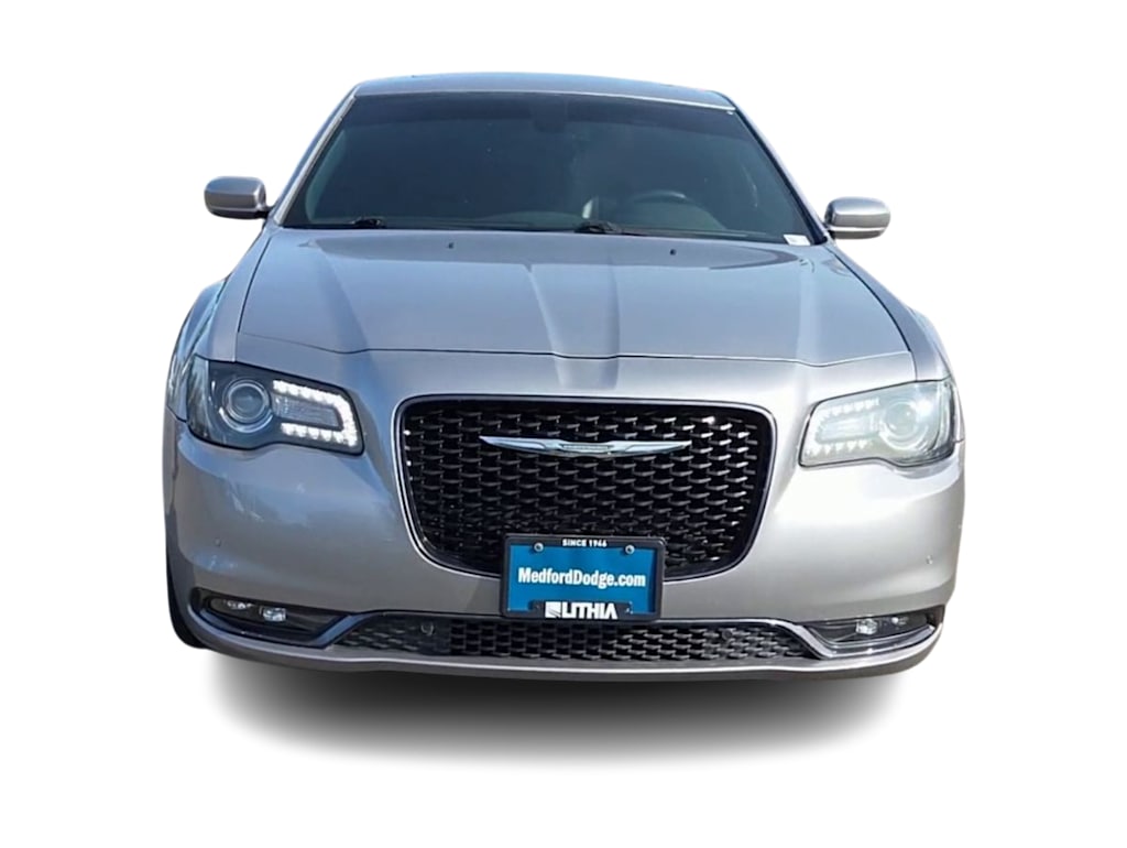 Thumbnail: 2018 Chrysler 300 - 6