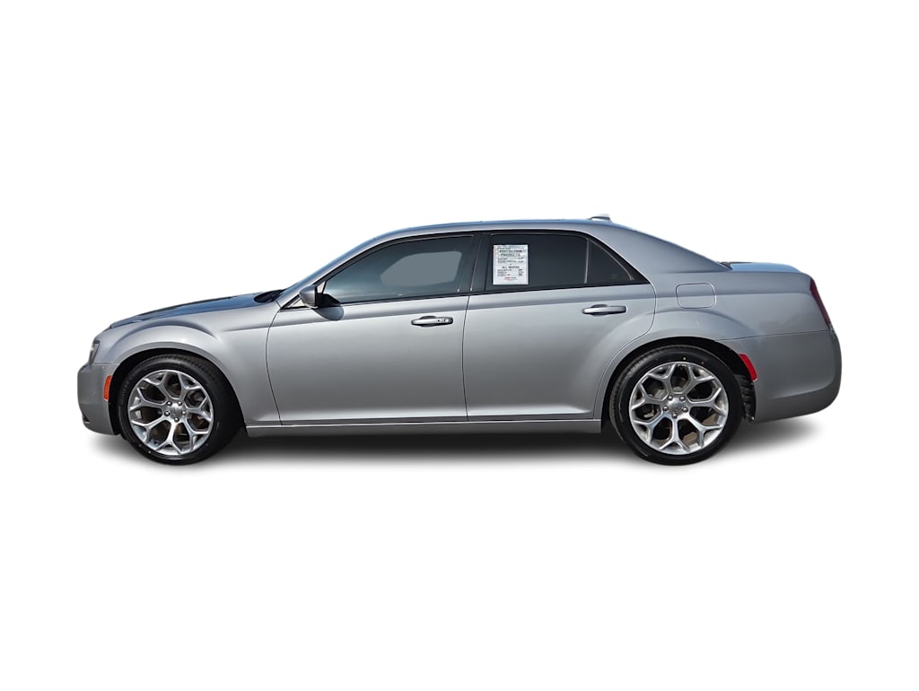 Thumbnail: 2018 Chrysler 300 - 23