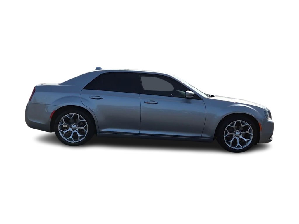 Thumbnail: 2018 Chrysler 300 - 21