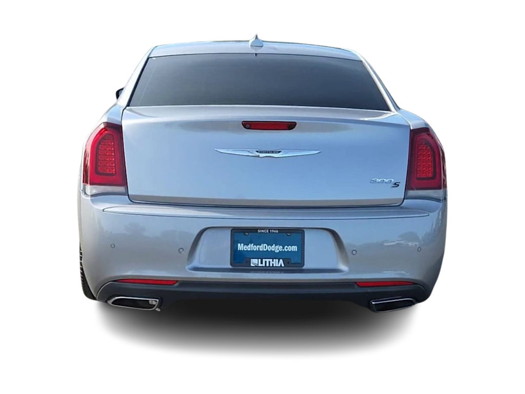 Thumbnail: 2018 Chrysler 300 - 5