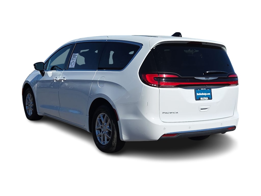 Thumbnail: 2025 Chrysler Pacifica - 24