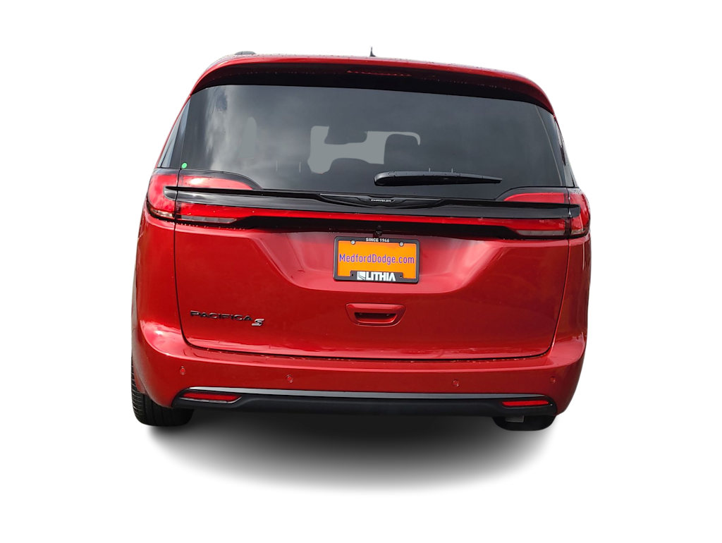 Thumbnail: 2026 Chrysler Pacifica - 5