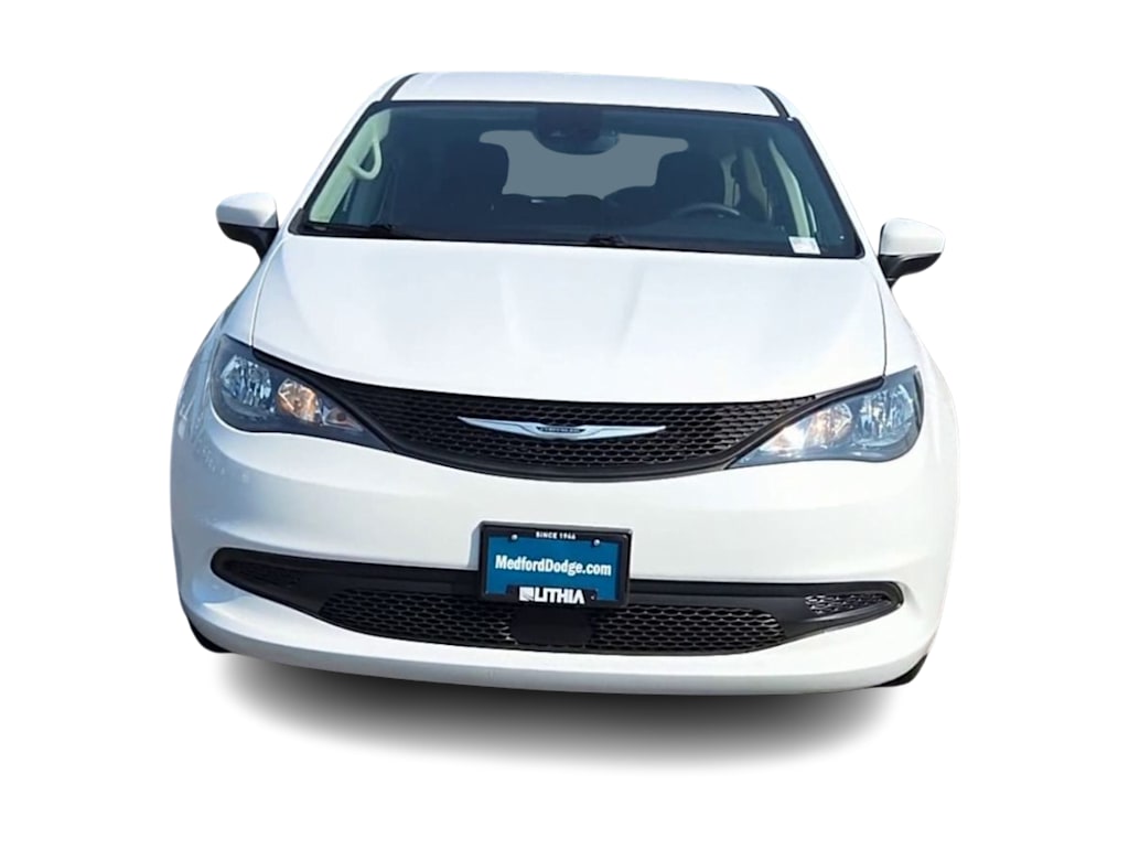 Thumbnail: 2023 Chrysler Voyager - 6