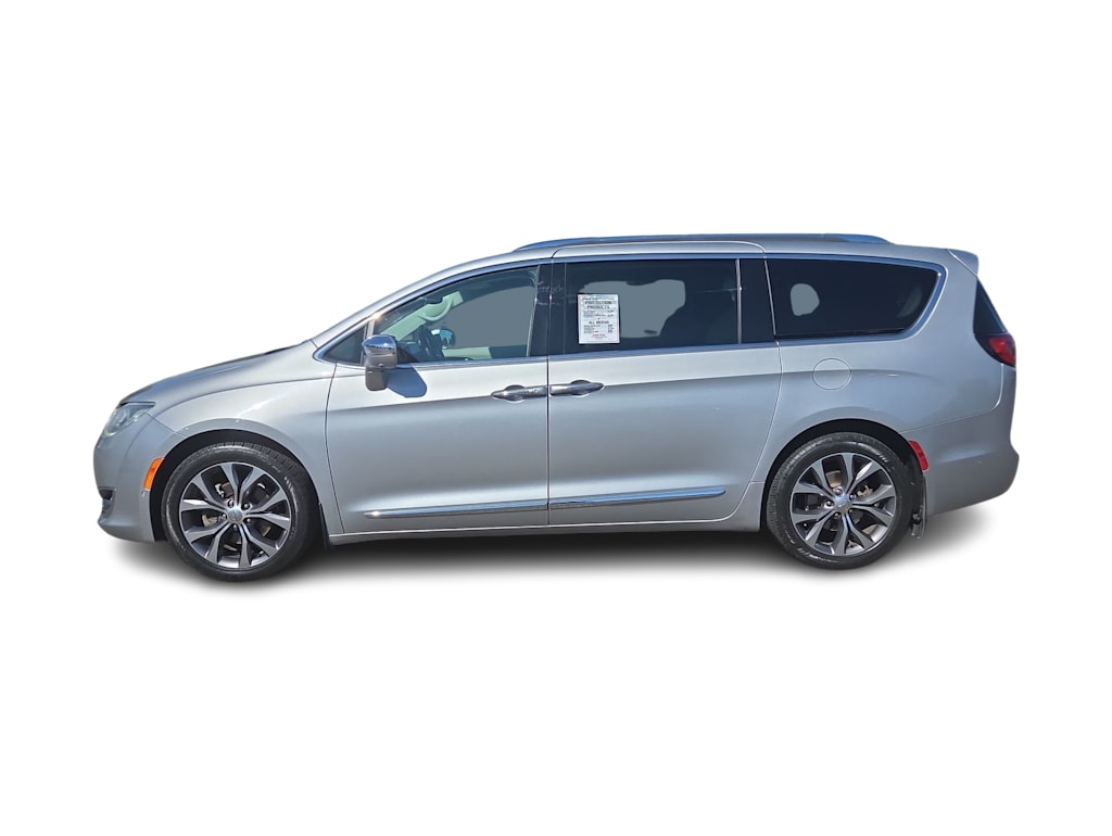 Thumbnail: 2017 Chrysler Pacifica - 24