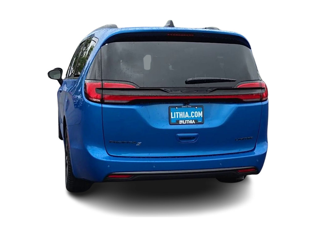 Thumbnail: 2027 Chrysler Pacifica - 5