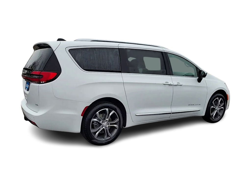 Thumbnail: 2026 Chrysler Pacifica - 20