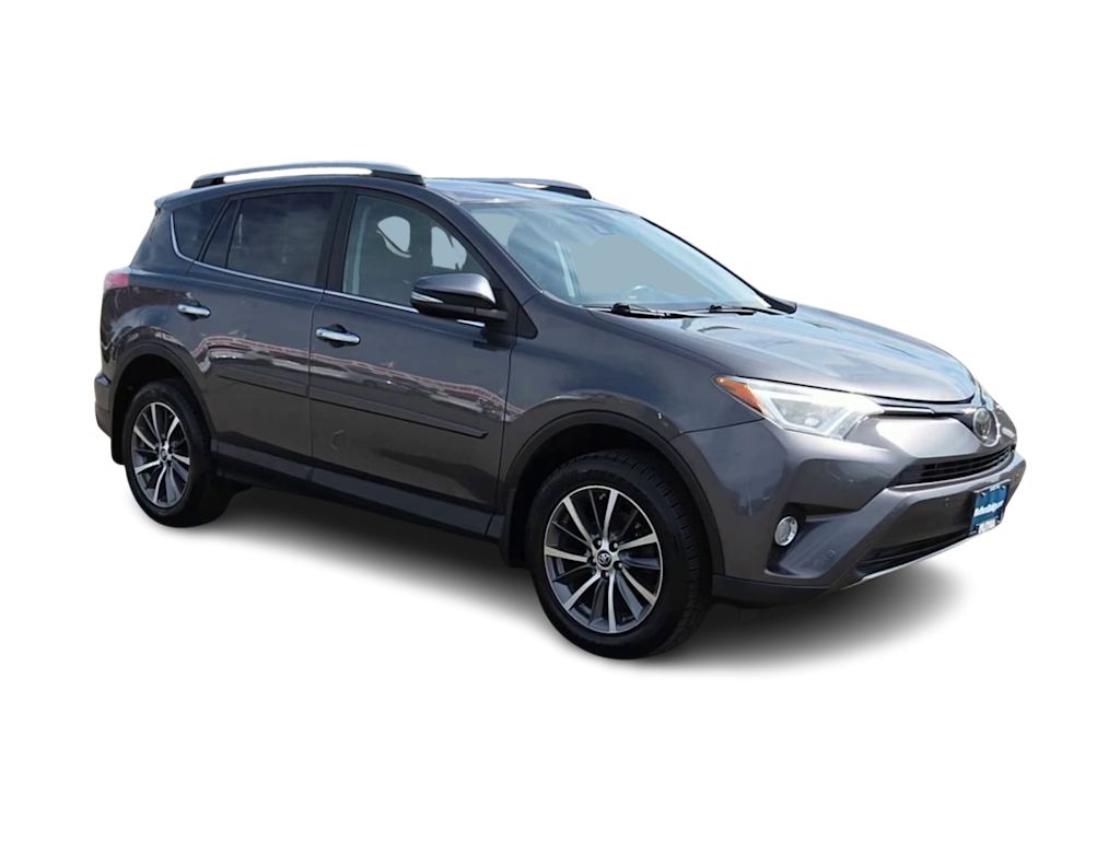 Thumbnail: 2017 Toyota RAV4 - 21