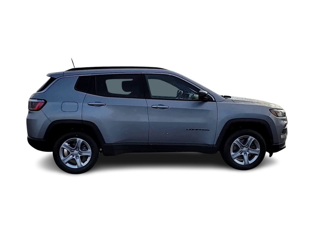 Thumbnail: 2023 Jeep Compass - 23