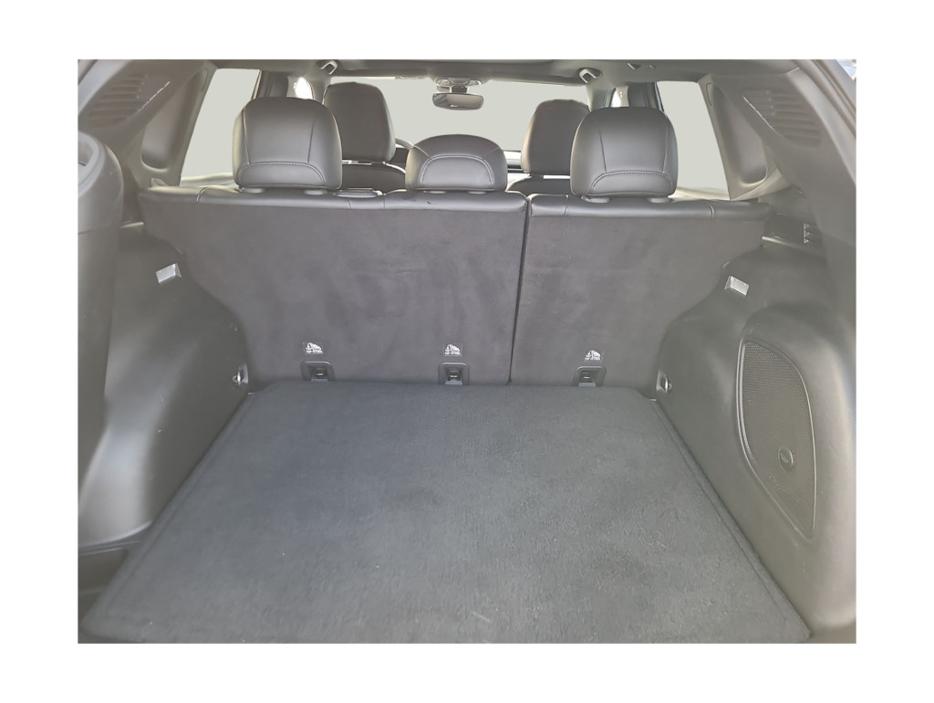 Thumbnail: 2023 Jeep Compass - 17