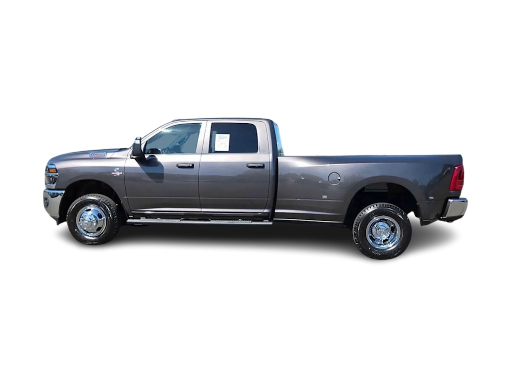 Thumbnail: 2026 RAM 3500 - 18