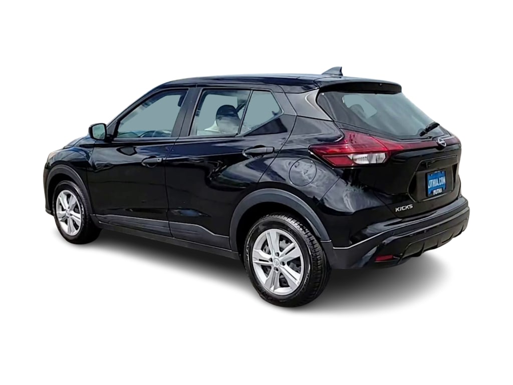 Thumbnail: 2024 Nissan Kicks - 4