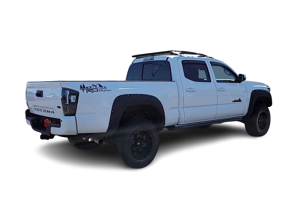 Thumbnail: 2017 Toyota Tacoma - 8