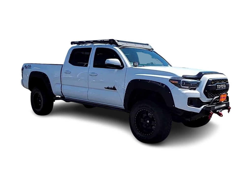 Thumbnail: 2017 Toyota Tacoma - 4