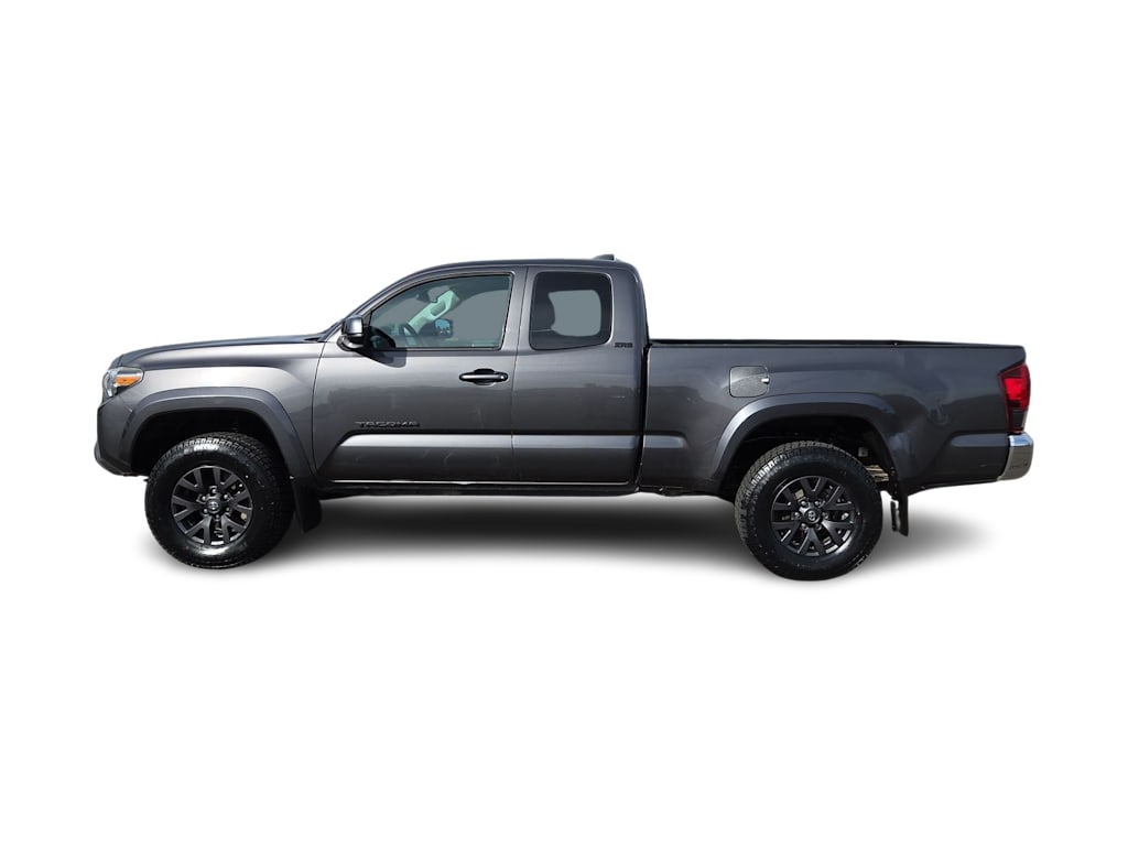 Thumbnail: 2020 Toyota Tacoma - 23