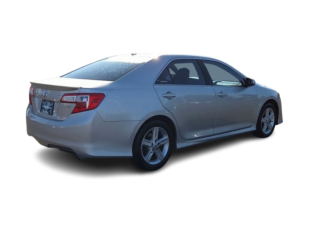 Thumbnail: 2013 Toyota Camry - 20