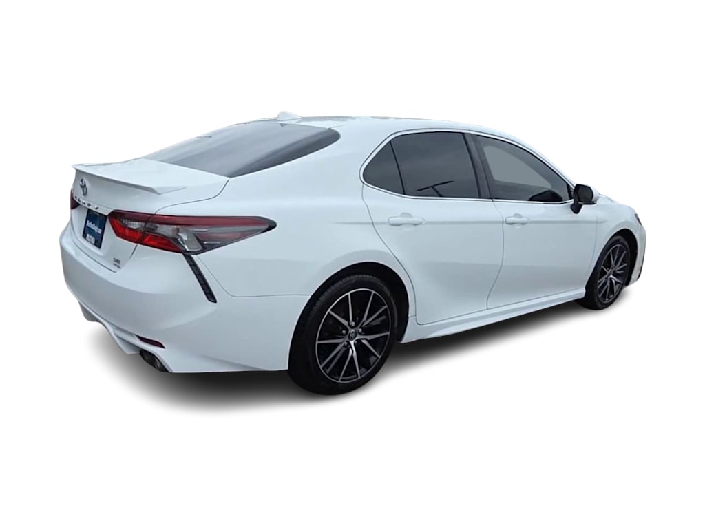 Thumbnail: 2021 Toyota Camry - 23