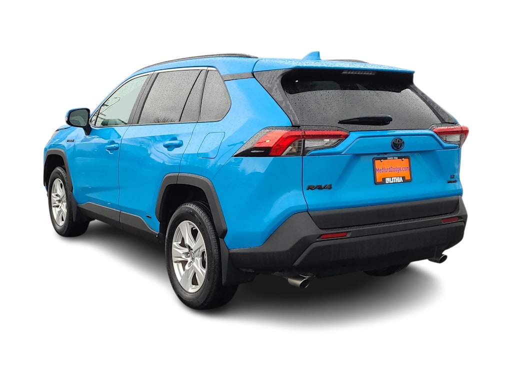 2021 Toyota RAV4 LE 4