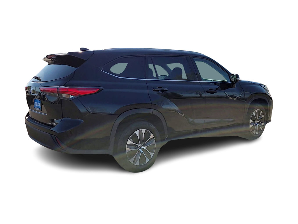 2022 Toyota Highlander XLE 21