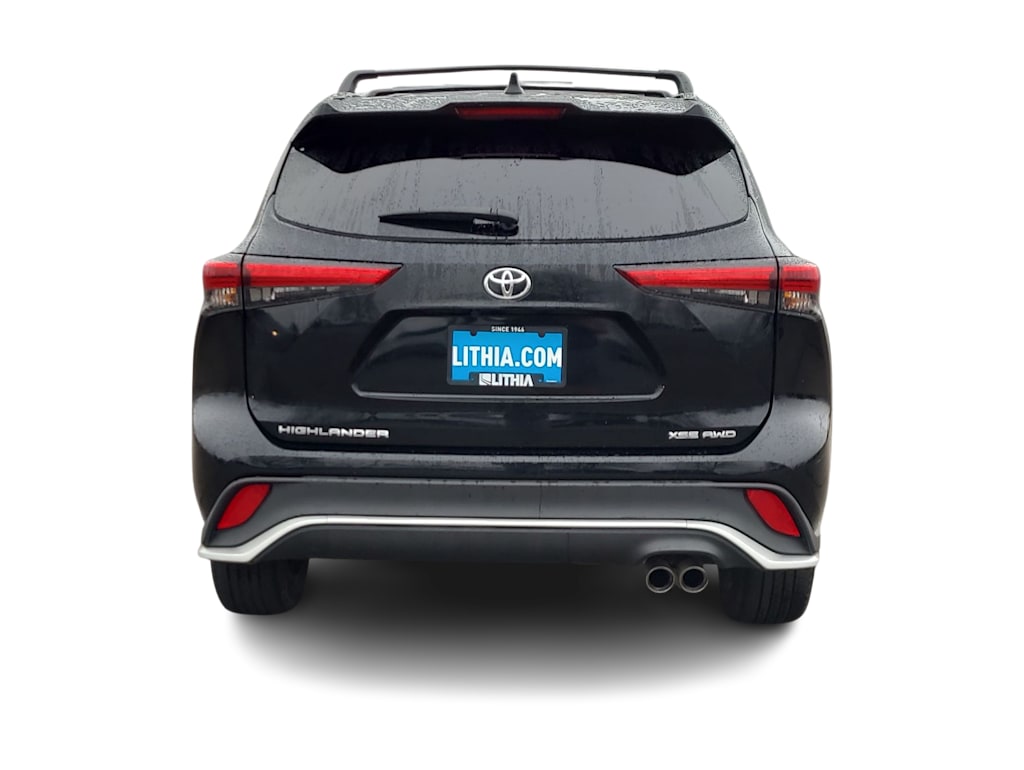 Thumbnail: 2023 Toyota Highlander - 26