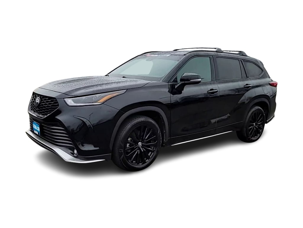 Thumbnail: 2023 Toyota Highlander - 21
