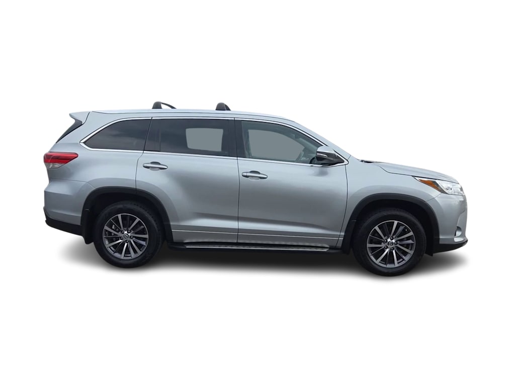 Thumbnail: 2018 Toyota Highlander - 23