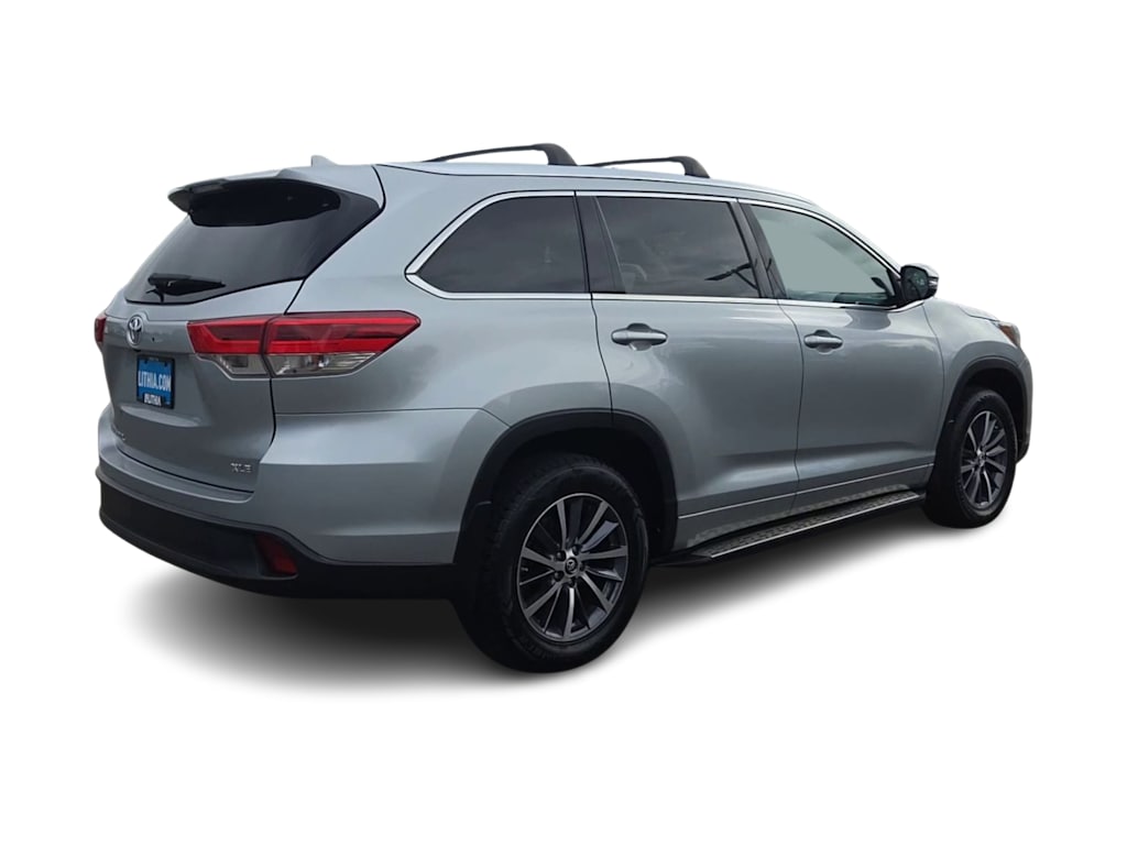 Thumbnail: 2018 Toyota Highlander - 22