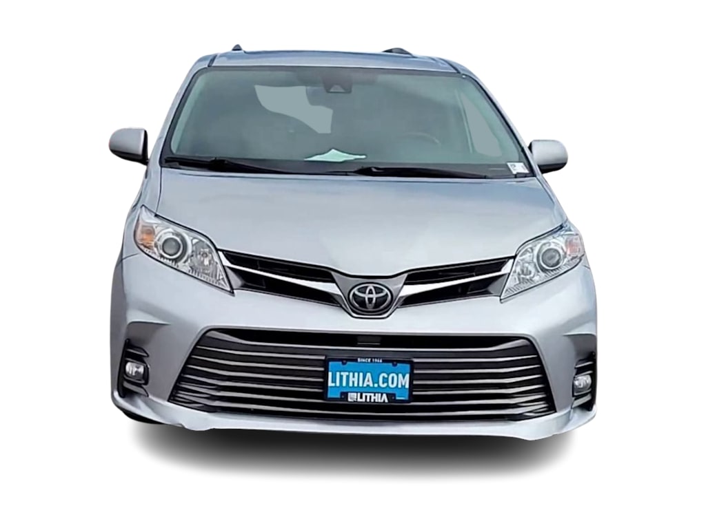 Thumbnail: 2020 Toyota Sienna - 6