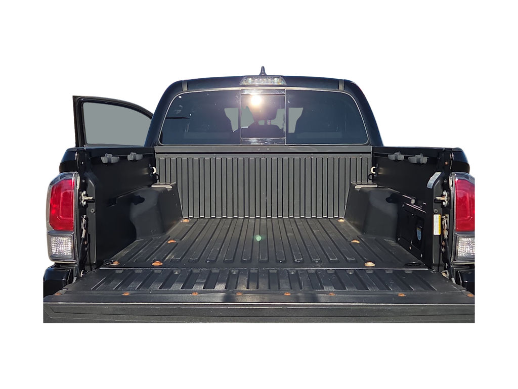 Thumbnail: 2021 Toyota Tacoma - 15