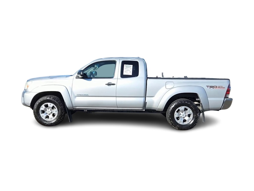 Thumbnail: 2012 Toyota Tacoma - 20