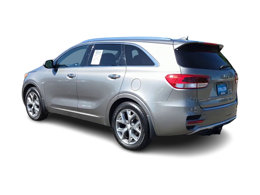 Thumbnail: 2016 Kia Sorento - 4