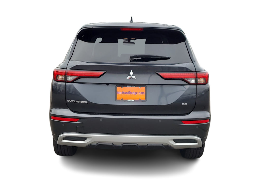 Thumbnail: 2024 Mitsubishi Outlander - 25