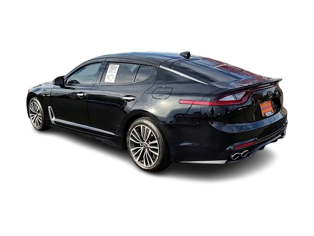 Thumbnail: 2018 Kia Stinger - 4