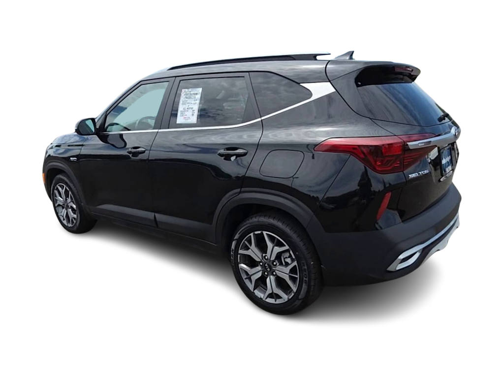Thumbnail: 2021 Kia Seltos - 4