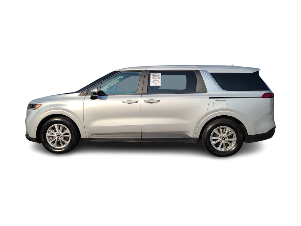 Thumbnail: 2022 Kia Carnival - 24