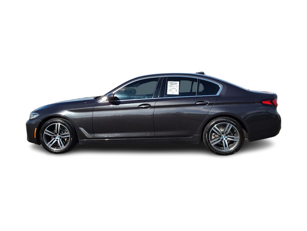Thumbnail: 2022 BMW 5 Series - 23