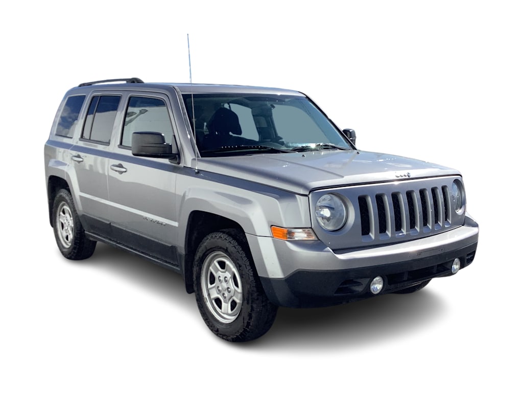 Thumbnail: 2016 Jeep Patriot - 10