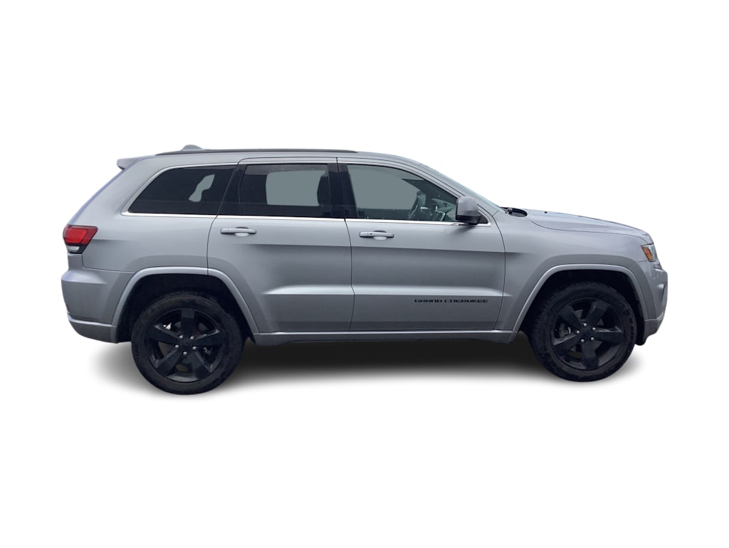 Thumbnail: 2015 Jeep Grand Cherokee - 9