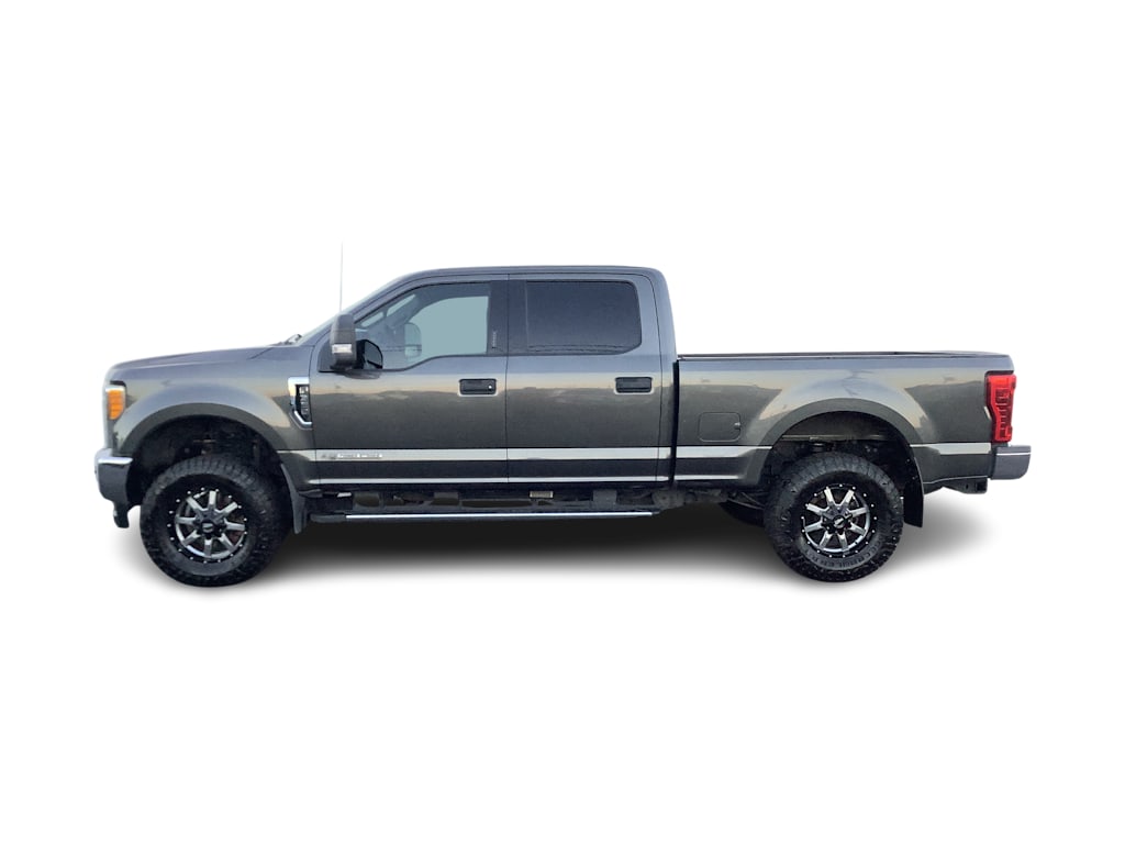 Thumbnail: 2017 Ford F-350 - 3