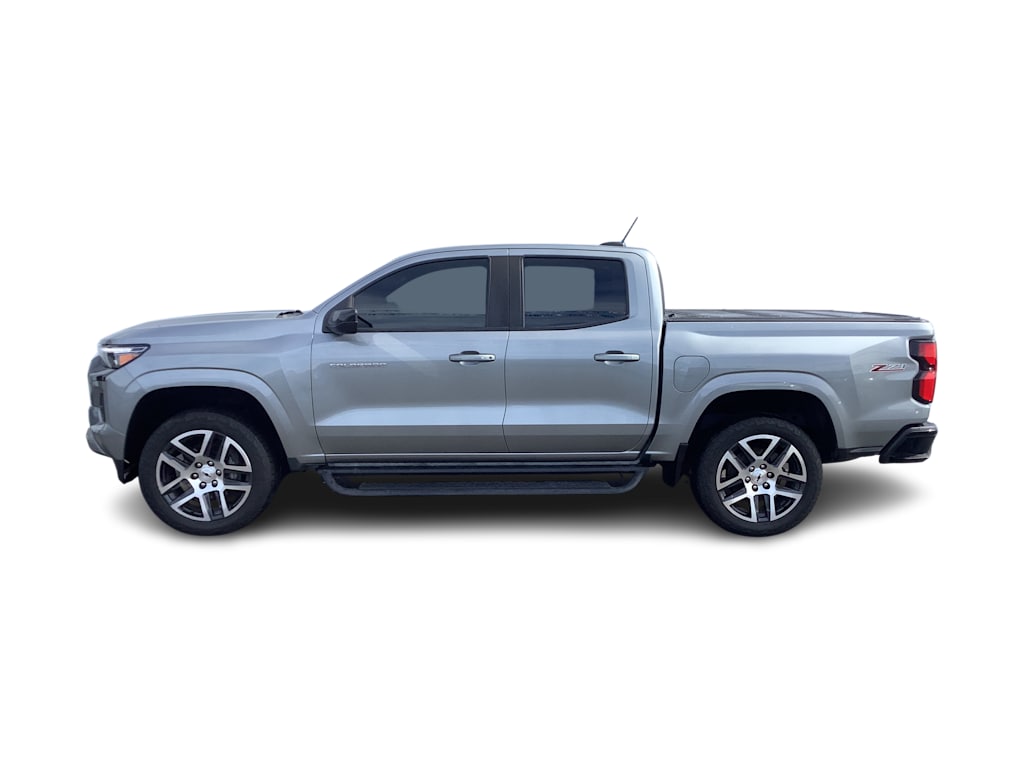 Thumbnail: 2023 Chevrolet Colorado - 3