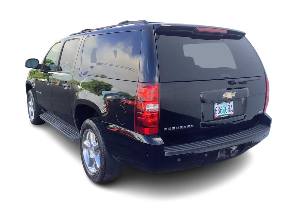 Thumbnail: 2011 Chevrolet Suburban - 4