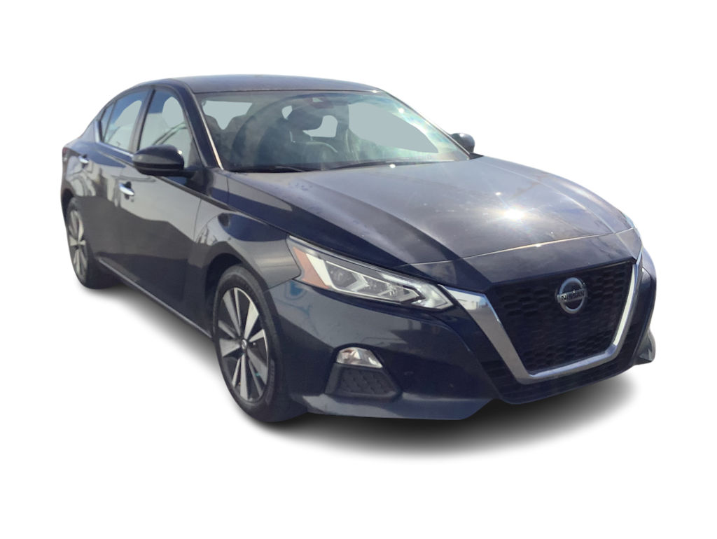 Thumbnail: 2022 Nissan Altima - 10