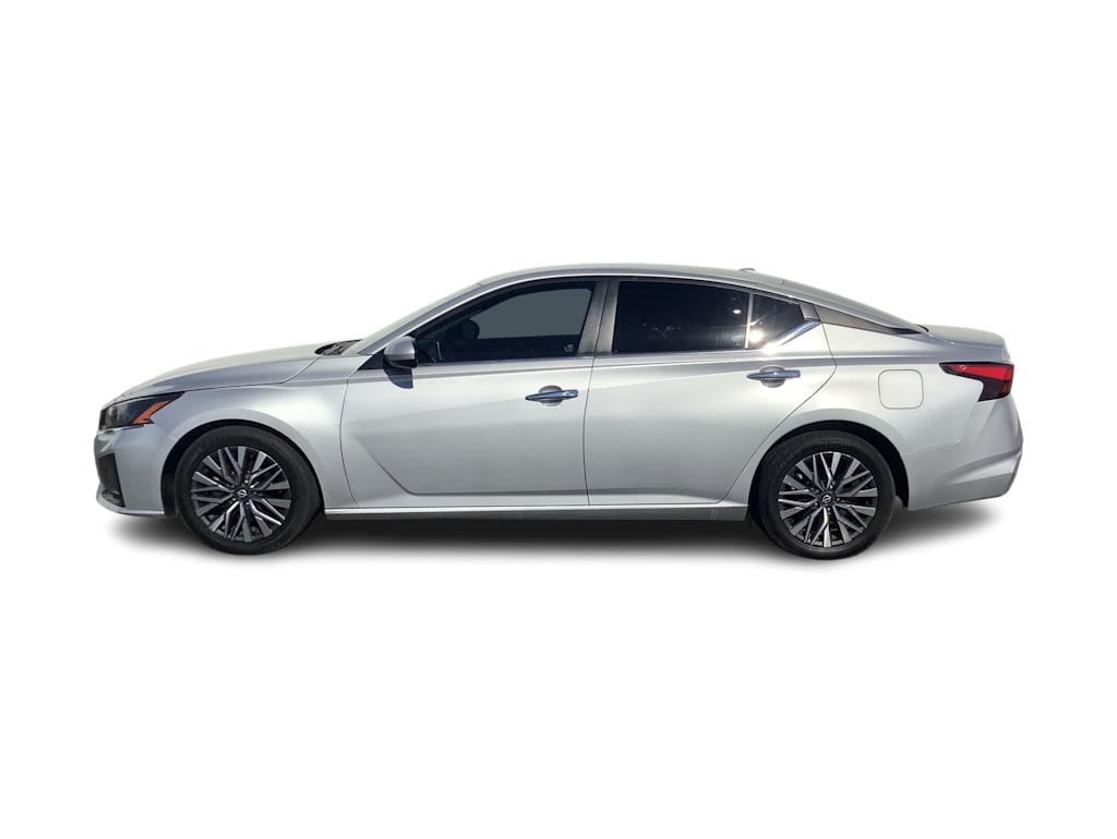 Thumbnail: 2023 Nissan Altima - 2