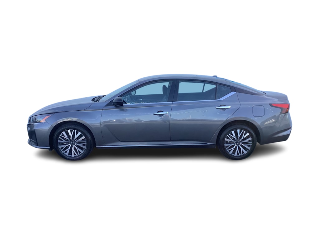Thumbnail: 2024 Nissan Altima - 3