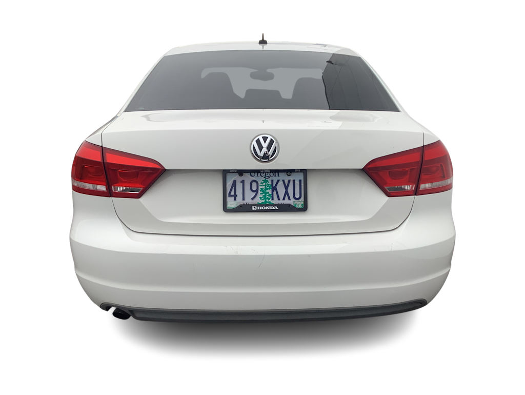 Thumbnail: 2013 Volkswagen Passat - 5