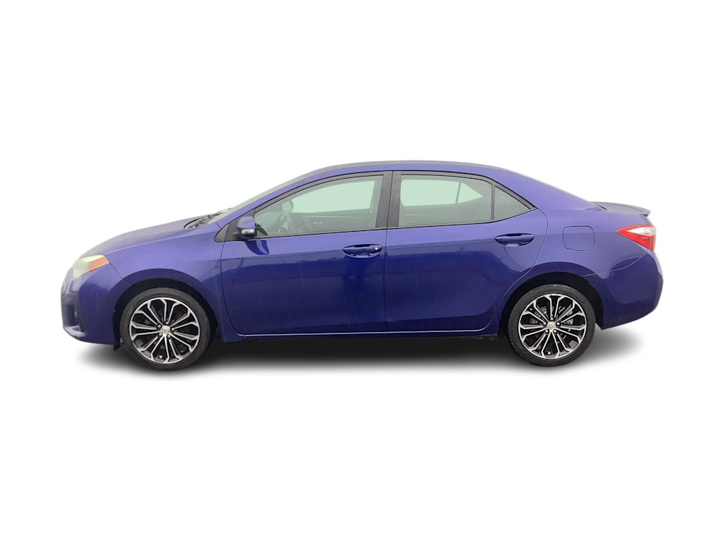 Thumbnail: 2015 Toyota Corolla - 3