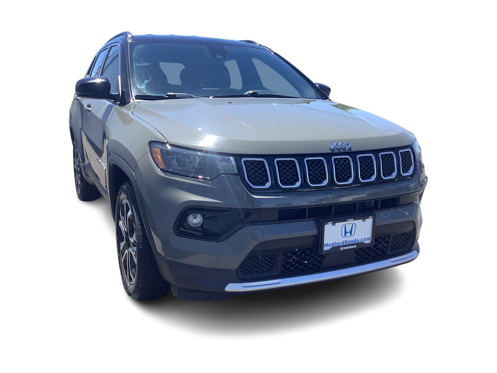 Thumbnail: 2023 Jeep Compass - 18