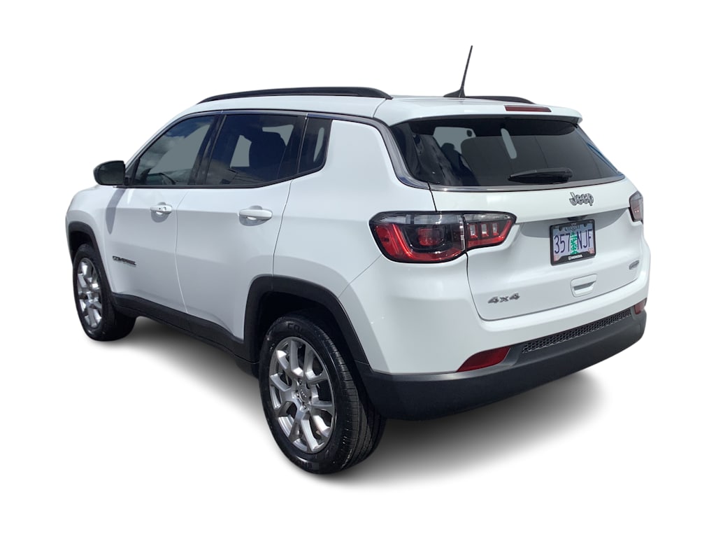 Thumbnail: 2022 Jeep Compass - 4