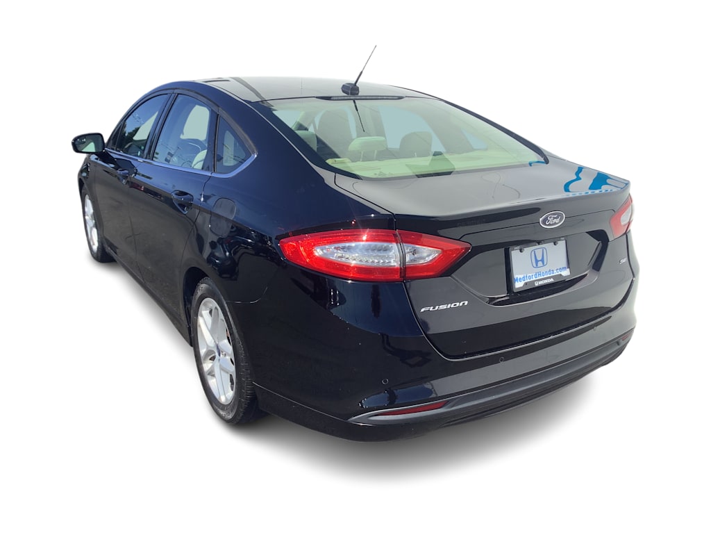 Thumbnail: 2016 Ford Fusion - 4