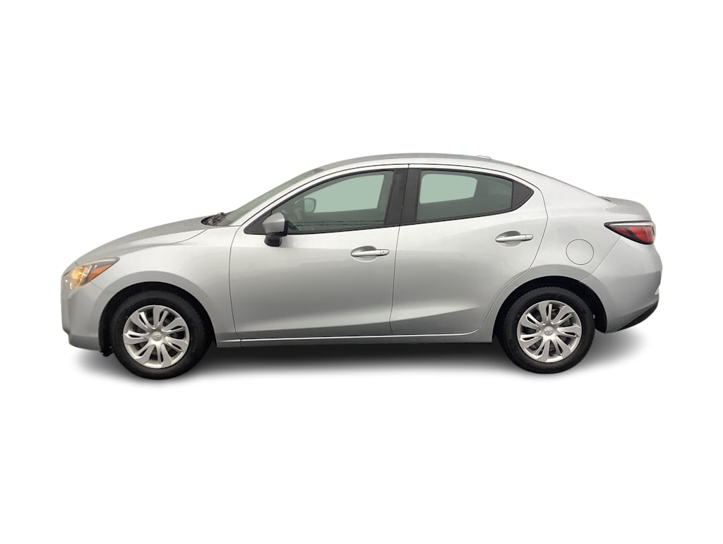 Thumbnail: 2019 Toyota Yaris - 3